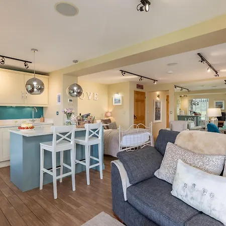 Holiday home Unique Retreats *